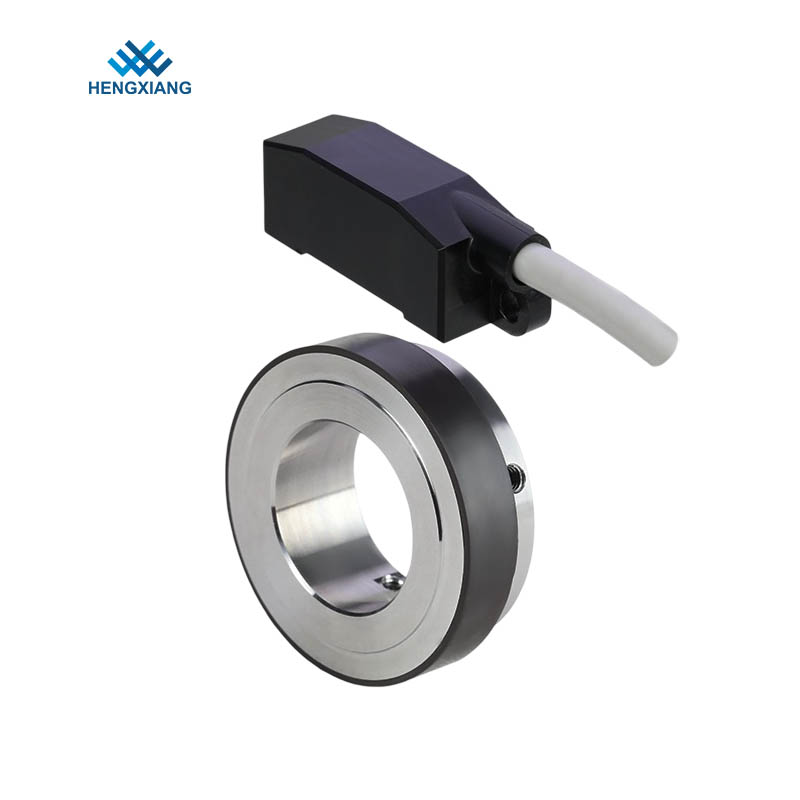 How can a bearing-ess magnetic encoder define precise rotation in an invisible way?